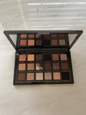 Huda Beauty Pretty Grunge Eyeshadow Palette 18 Shades 16.8g / 0.59 oz New Withou