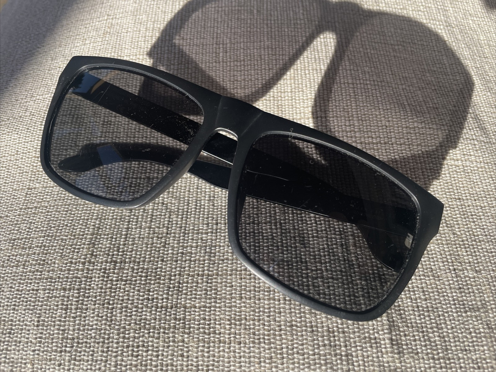 William Painter The Level Titanium Polarized Blac… - image 1