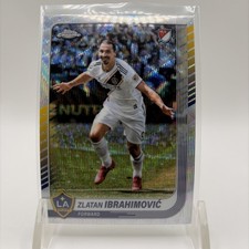 2025 Topps Chrome MLS #9 Zlatan Ibrahimović Prism Refractor