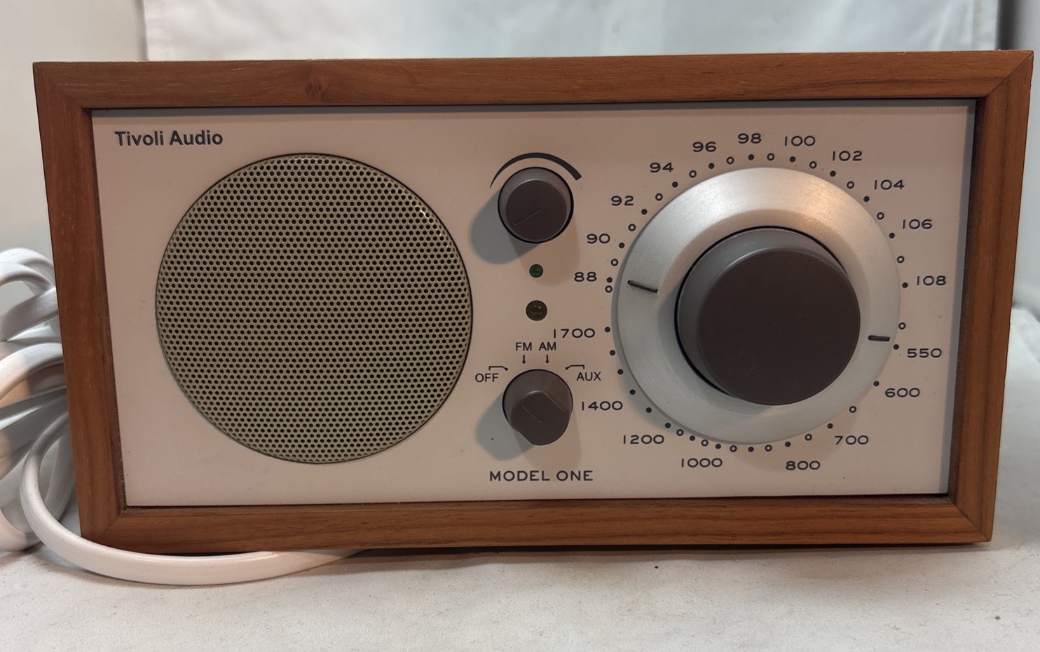 Tivoli Audio Model One AM/FM Aux In Radio - Walnut/Beige Tes
