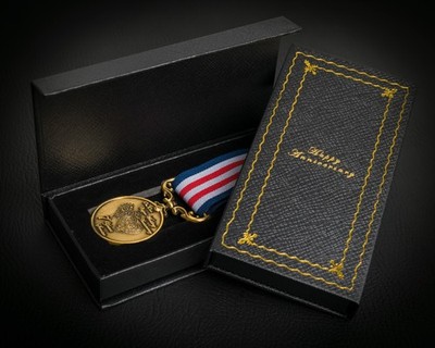 Unsere 7. KUPFERHOCHZEITSTAG lange Dienst-/Tapferkeitsmedaille in Geschenkbox. Gold