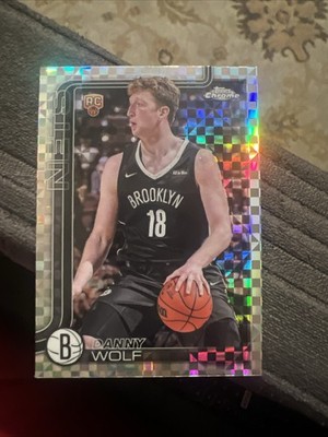2025-26 topps chrome basketball Danny Wolf Checkerboard Holo Rc NBA 277 Nets Nm+