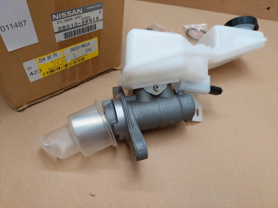 Nissan X-Trail T32 Brake Master Cylinder 1.6l 2014-2022 D60104BG1A Genuine NEW - Image 3 of 4