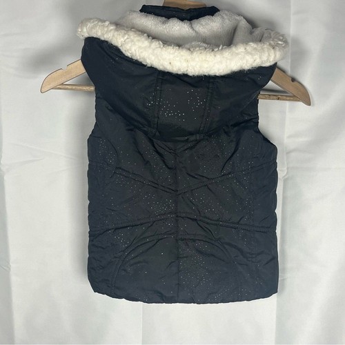 Children’s place puffer vest small 5/6 black sparkle girls hood - Picture 3 of 3