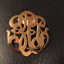 Vtg Jewelry monogram Scarf Clip Gold Tone Metal Unique Design Initial"EPJ
