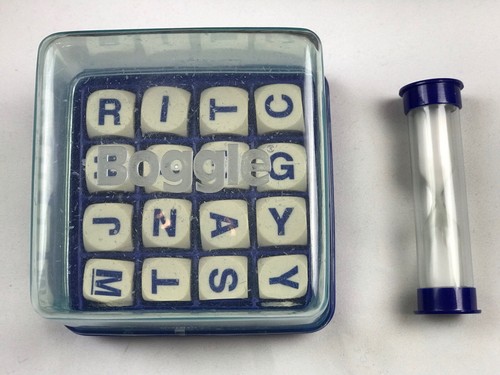 Boggle The 3-Minute Word Search Game 1999 Hasbro - Picture 5 of 6