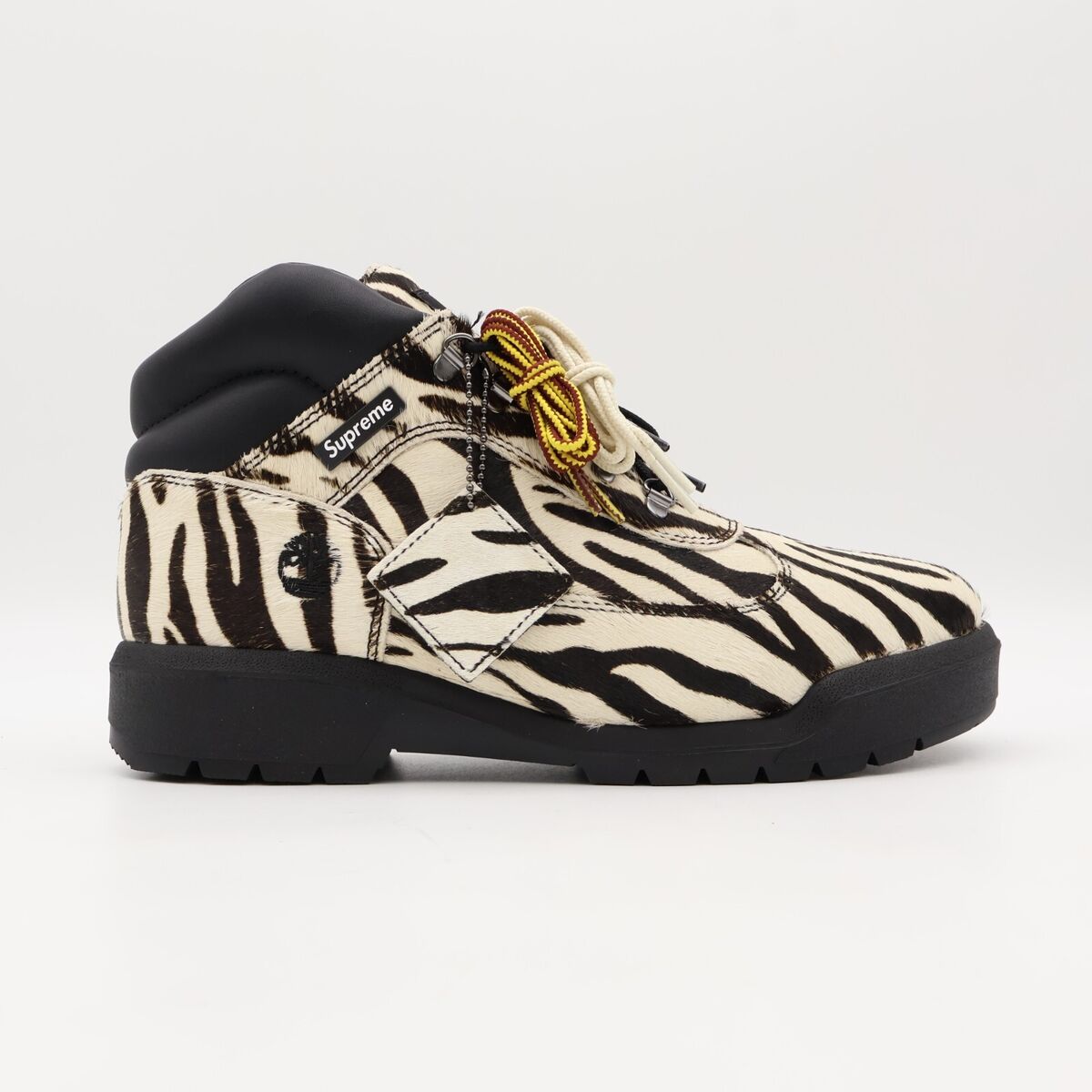 TB0A6EUNEMZ Supreme Timberland Field Boot Zebra FW24 Week13 TB0A6EUNEMZ Supreme Timberland Field Boot Zebra FW24 Week13