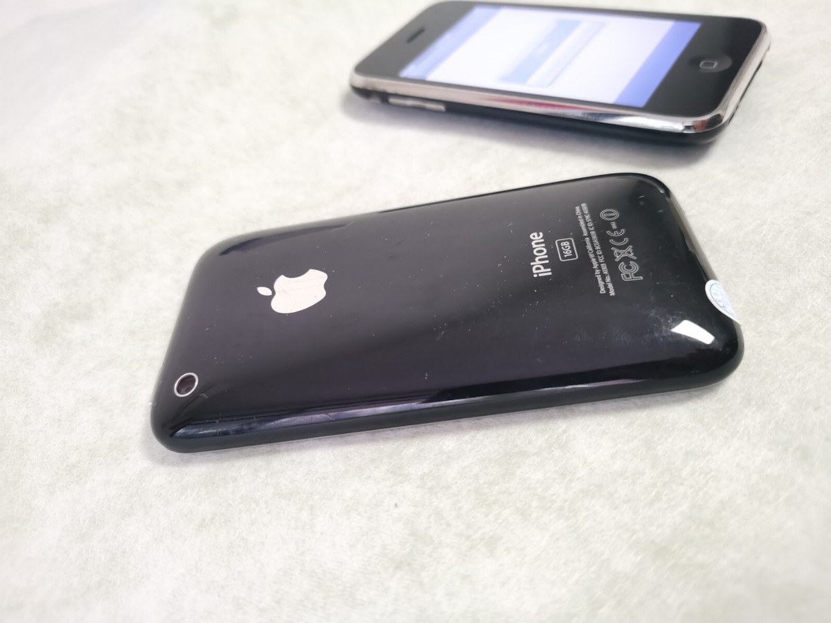 iPhone3Gブラック SIMフリー 16GB Apple iPhone 3GS - 16GB - Black (Unlocked) A1303 (GSM) Pre Owned