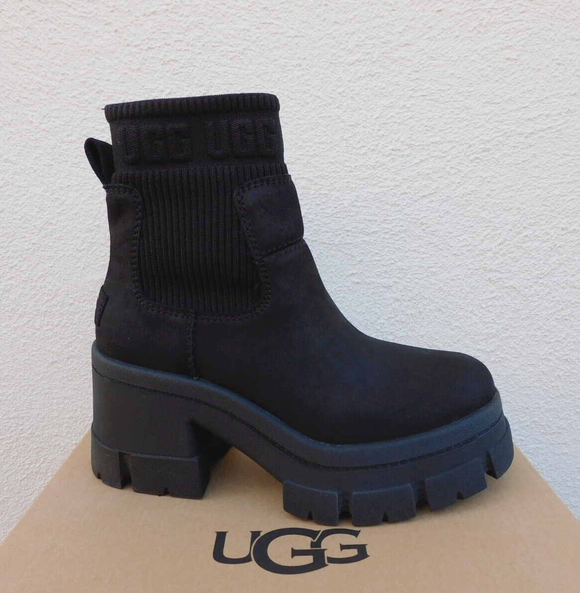 UGG BROOKLYN CHELSEA LEATHER PLATFORM ANKLE BOOTS, WOMEN US 10