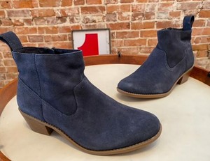 vionic suede ankle boots