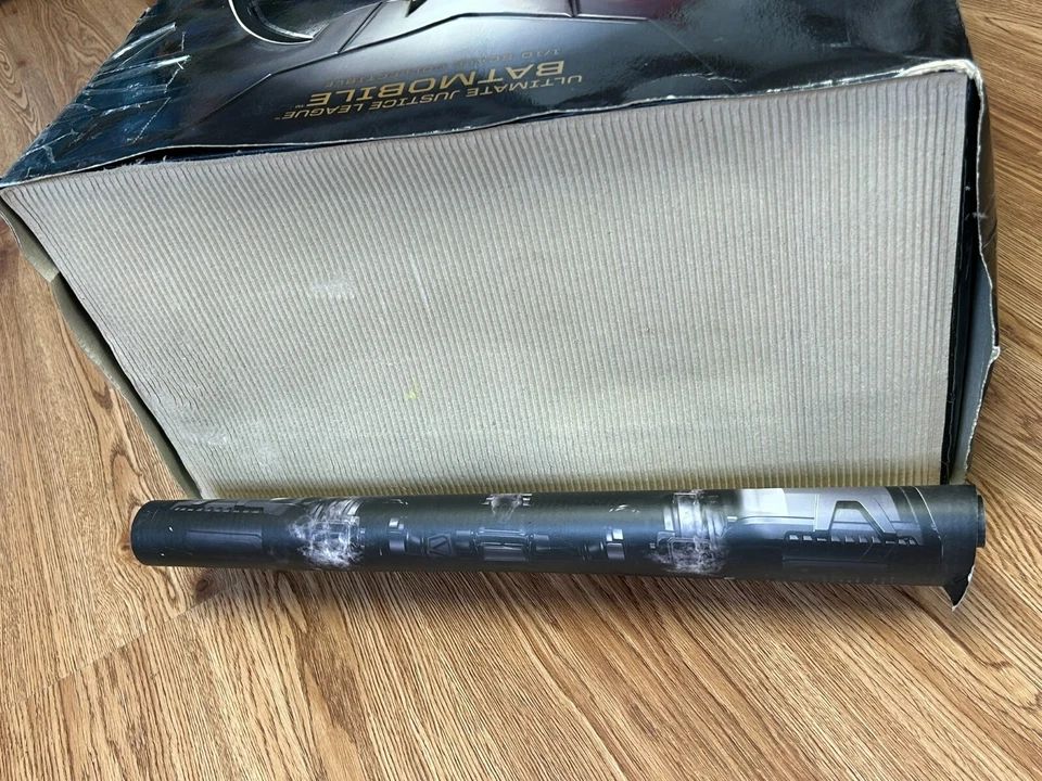 Mattel DC Ultimate Justice League RC Batmobile 1/10th Scale Collectible Edition - Image 4 of 4