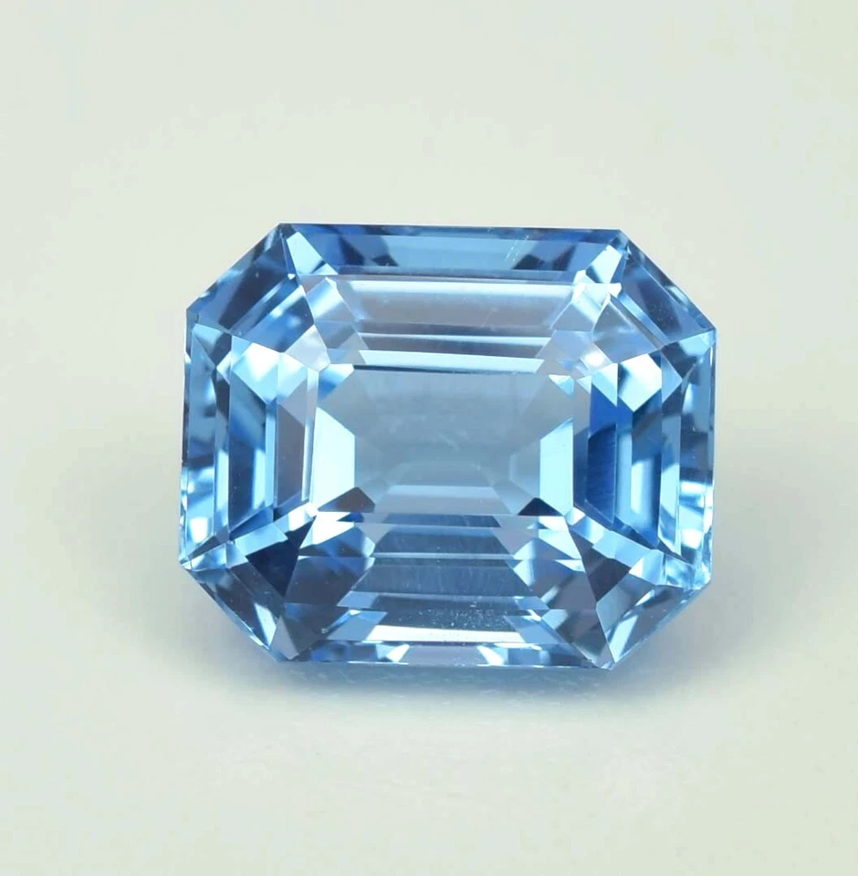 Topacio azul cielo suizo natural impecable corte suelto radiante AAA+ piedras preciosas 7,45 quilates Foto 2 de 4