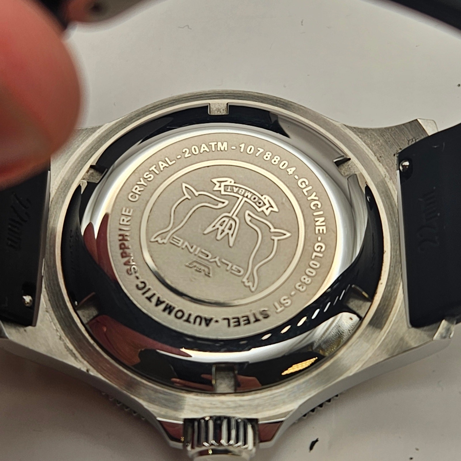 GLYCINE GL0083 COMBAT SUB 42MM SWISS AUTOMATIC WATCH WORN AFTERMARKET STRAP image 6