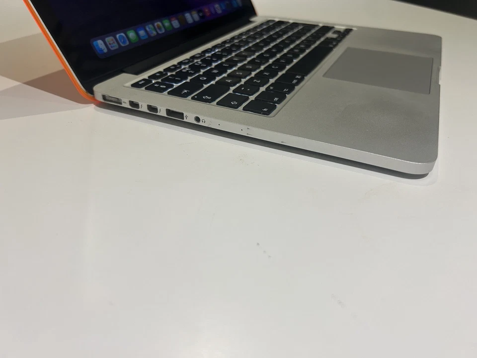 MacBook Pro Retina 13inch Early 2015 | Intel i5 2.7GHz | 8GB | 128GB SSD - Image 2 of 4