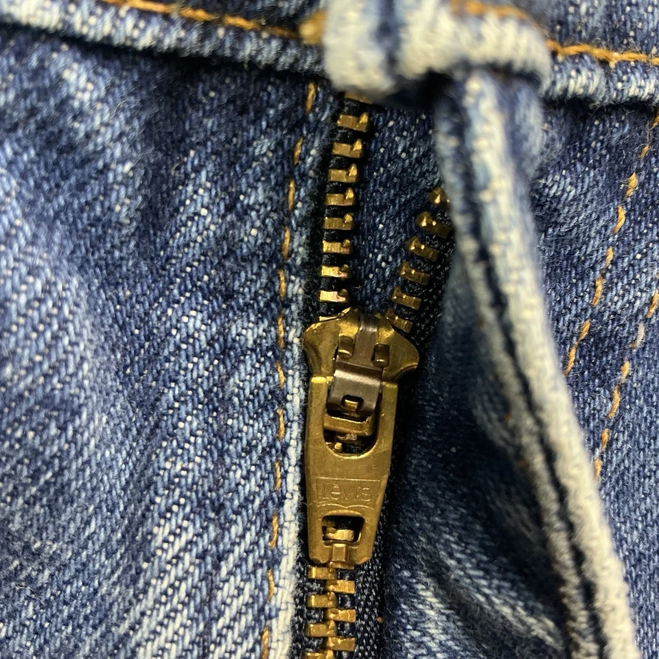 Pantalones cortos vaqueros vintage Levi’s años 70/80 517 lavado medio naranja lengüeta hechos en EE. UU. 29” Foto 2 de 4