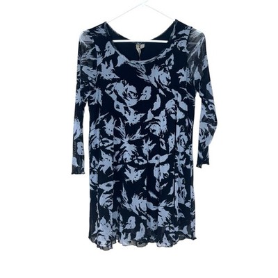 Comfy USA Women s swing Tunic Top floral Size Medium Black White Sheer Sleeves