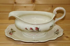 Rosenthal 3479 Gravy Boat or Sauce Bowl with Underplate, 10"
