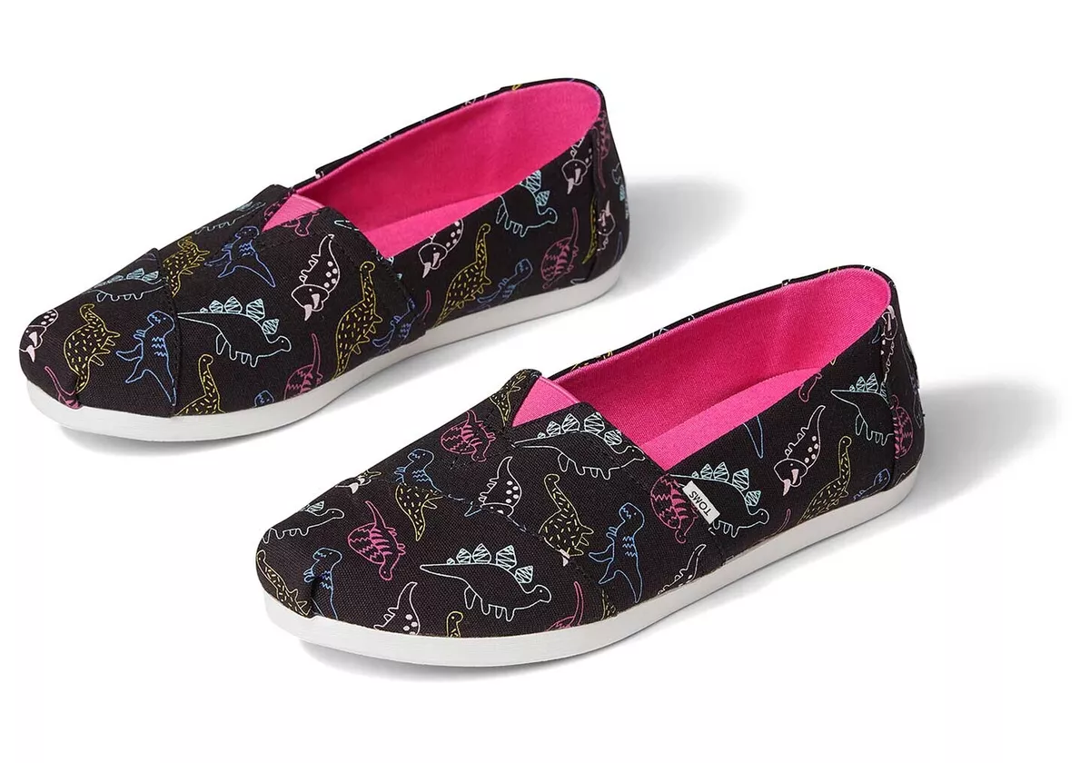 Toms pink sales flamingo shoes