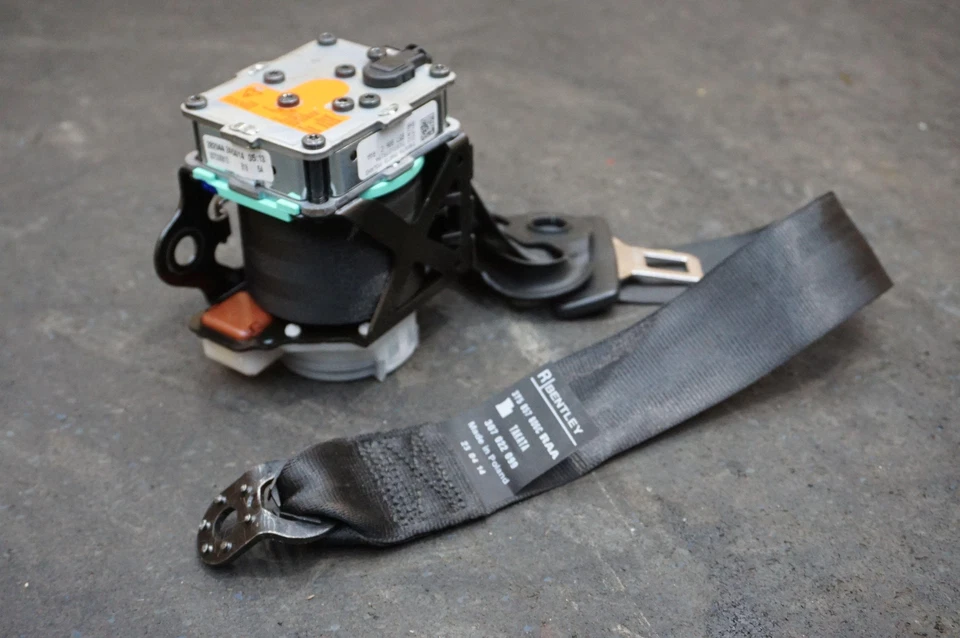 Retractor de cinturón de seguridad trasero derecho pasajero OEM 3Y5857806C Bentley Mulsanne 10-20 Foto 2 de 4