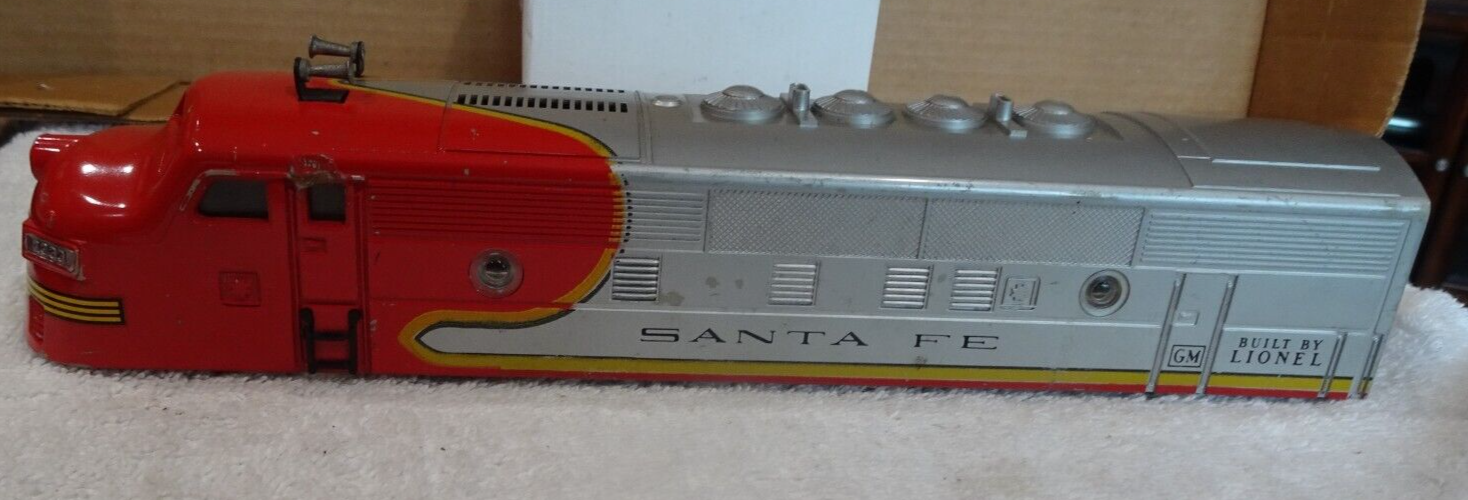 LIONEL 2353 SANTA-FE F3  ORIGINAL CAB.  BOX-11