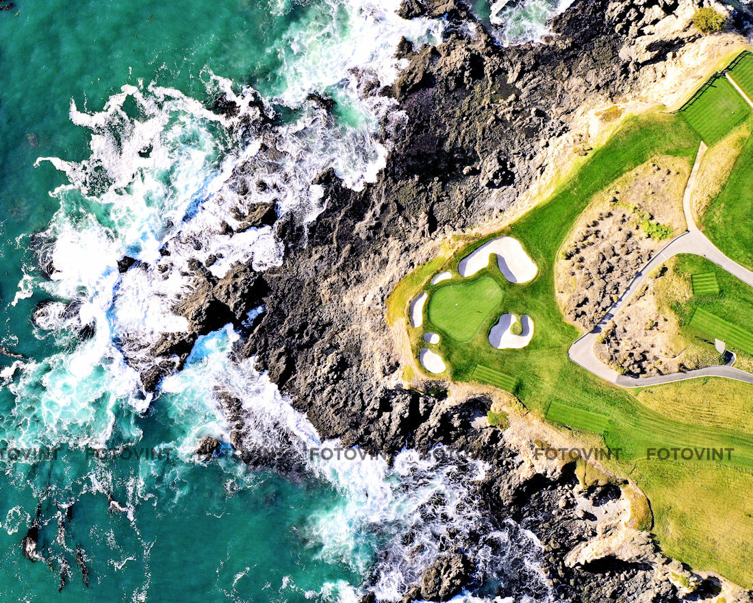 PEBBLE BEACH GOLF LINKS Photo Picture 7th HOLE Arrowhead Point