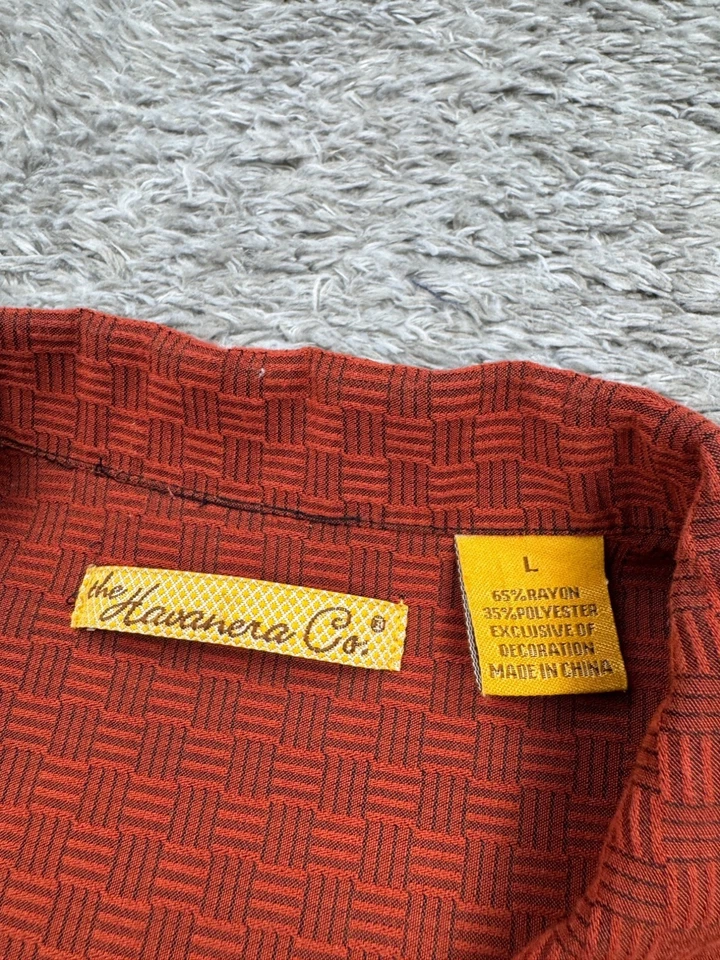 Camisa masculina The Havanera Guayabera grande vermelha cremosa colarinho texturizado de dois tons - Imagem 3 de 4