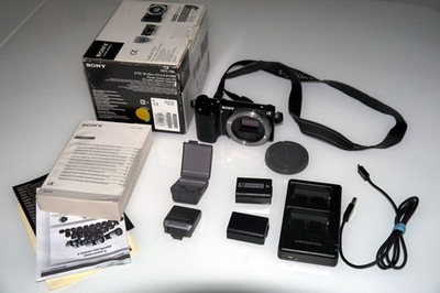 Sony Alpha Nex-5R Body mit Wi-Fi und Zusatzprogramme, Body.