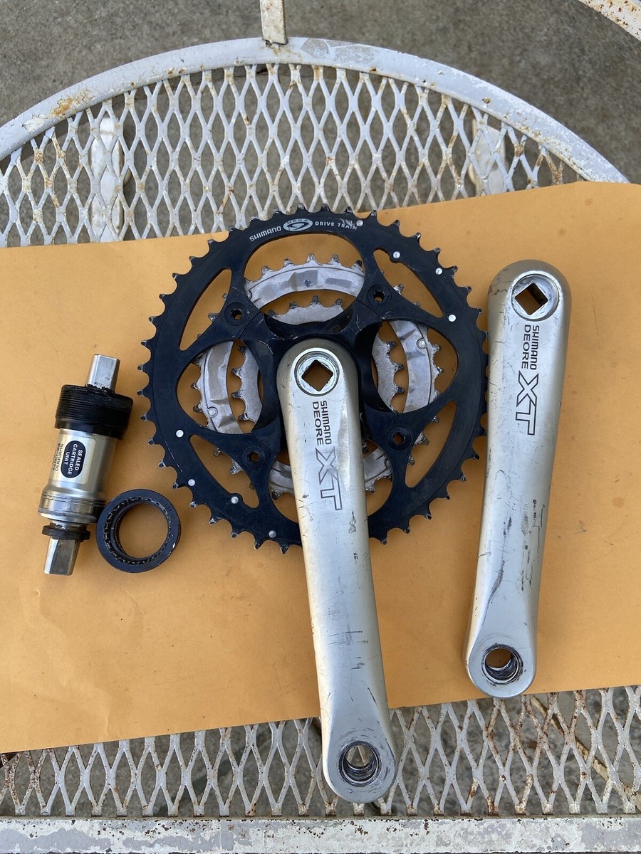 Shimano Deore XT FC-M750 Crankset, 175mm 44/32/22 Shimano Shimano Deore XT FC-M750 Crankset, 175mm 44/32/22 Shimano