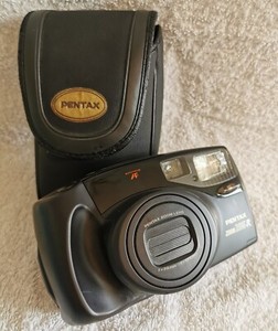 Pentax Zoom 105-R Point & Shoot 35mm Filmkamera zeigt E auf Display Ersatzteile.