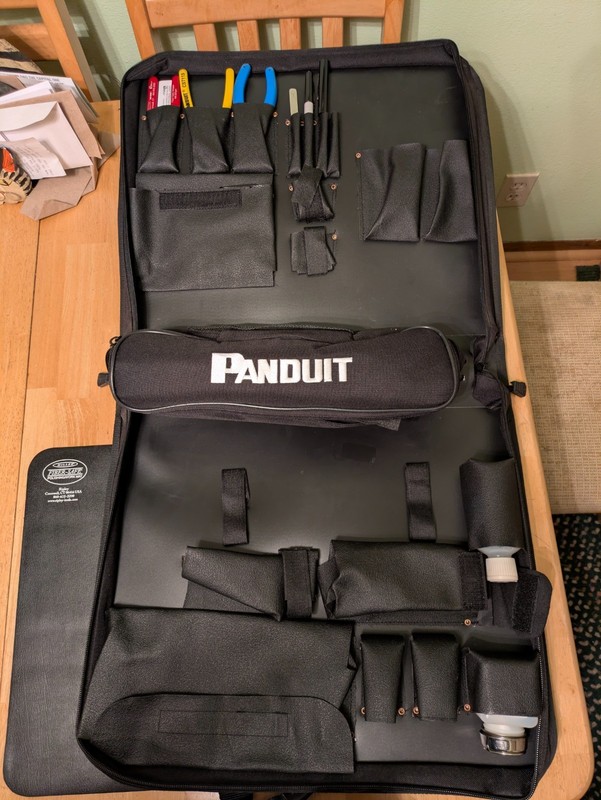 PANDUIT OPTICAM Fiber TERMINATION KIT WITH CASE 