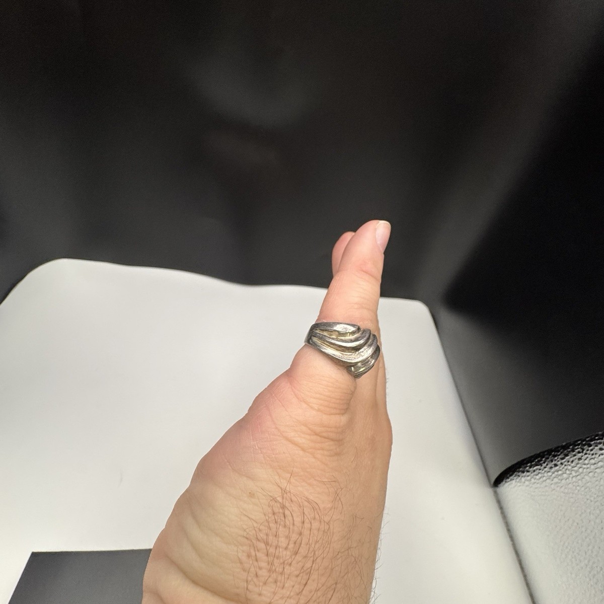 Sterling Silver 925 NF Marked Band Sz 7 Wavy Marks 6.4g Elegant