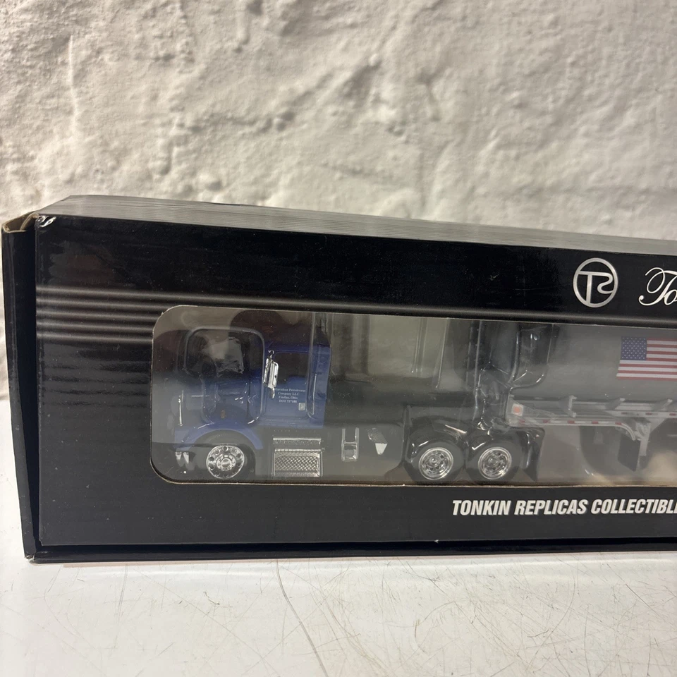 1:53 Collectible Diecast  Tonkin Replicas Marathon Kenworth T800 Speedway V2 - Image 3 of 4