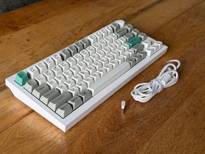 Keychron Q1 Max Hot Swappable Wireless Keyboard - Shell White