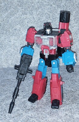 Private Sale -Titans Return PERCEPTOR Complete deluxe Generations