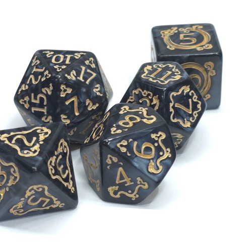 Neu 7 Stück Polyhedral Perlmutt schwarz mit Gold dekorative Zahl Würfel Set mit Tasche  - Bild 2 von 3