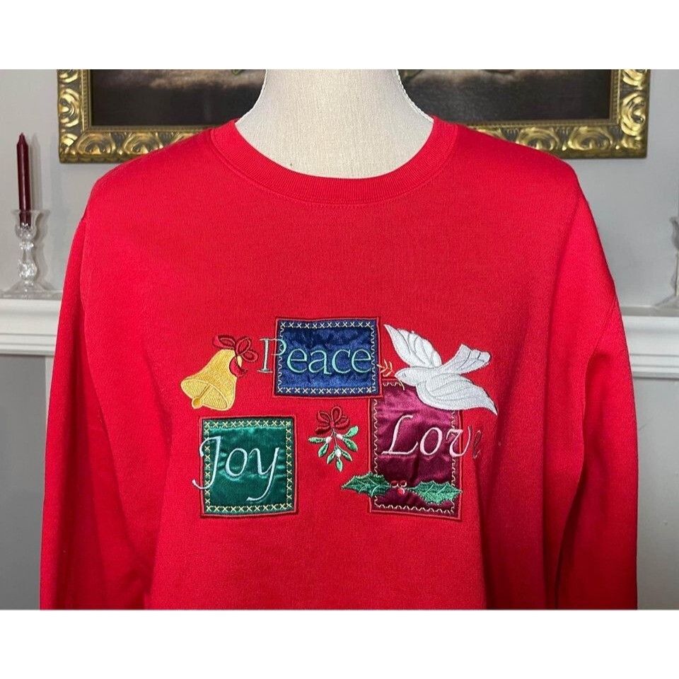 Basic Editions Holiday Women’s Pullover Sweatshir… - image 1