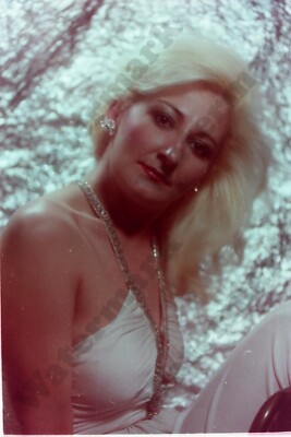 pretty woman bikini lingerie candid Vintage 35mm Negative V2q14