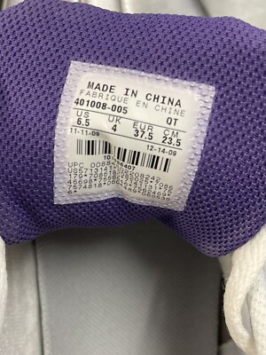 エル Womens Nike 2009 Silver and Purple Air Max Leather Brand New With