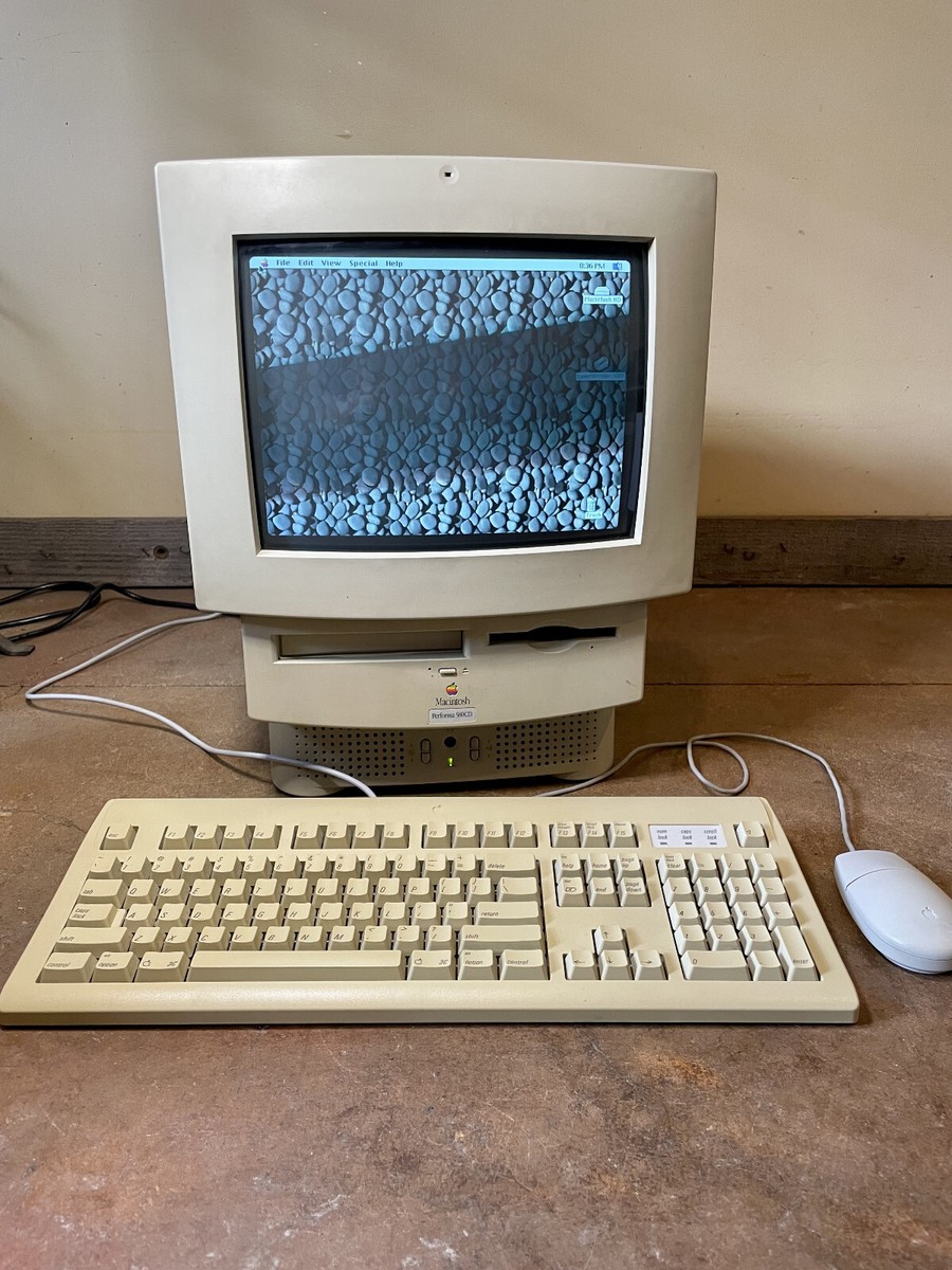 Apple Macintosh Performa 580CD w/ 15