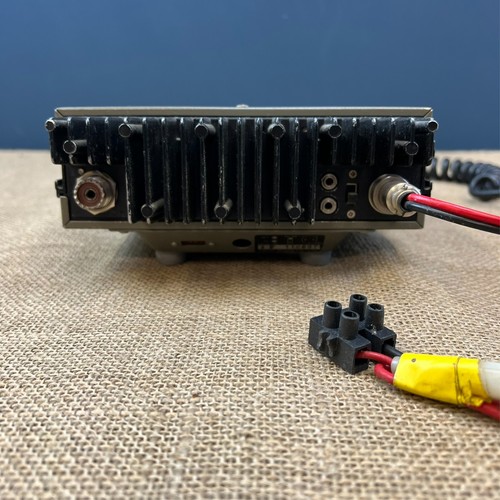 VINTAGE YAESU VHF 2M BAND MULTIMODE RADIO TRANSCEIVER FT-480R & MICROPHONE - Picture 14 of 18
