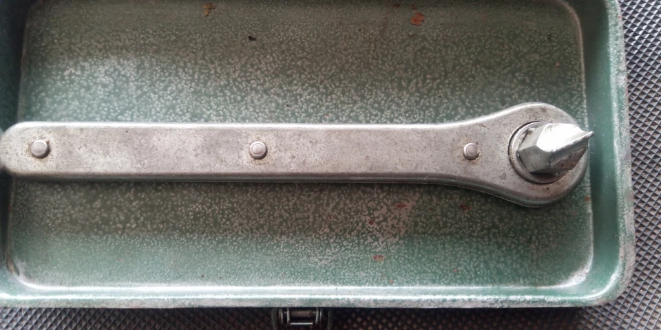 Vintage 20pc Duro (Mixed) Socket Set, Mostly 12pt, Great Condition. - Image 2 of 4