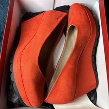 S.Oliver Women's Red Color Court Wedges Shoe Size EUR 39, New in Box Beautiful 