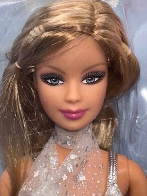 Vintage 2005 Mattel Fashion Fever “7 Days of Style Barbie” #H7608