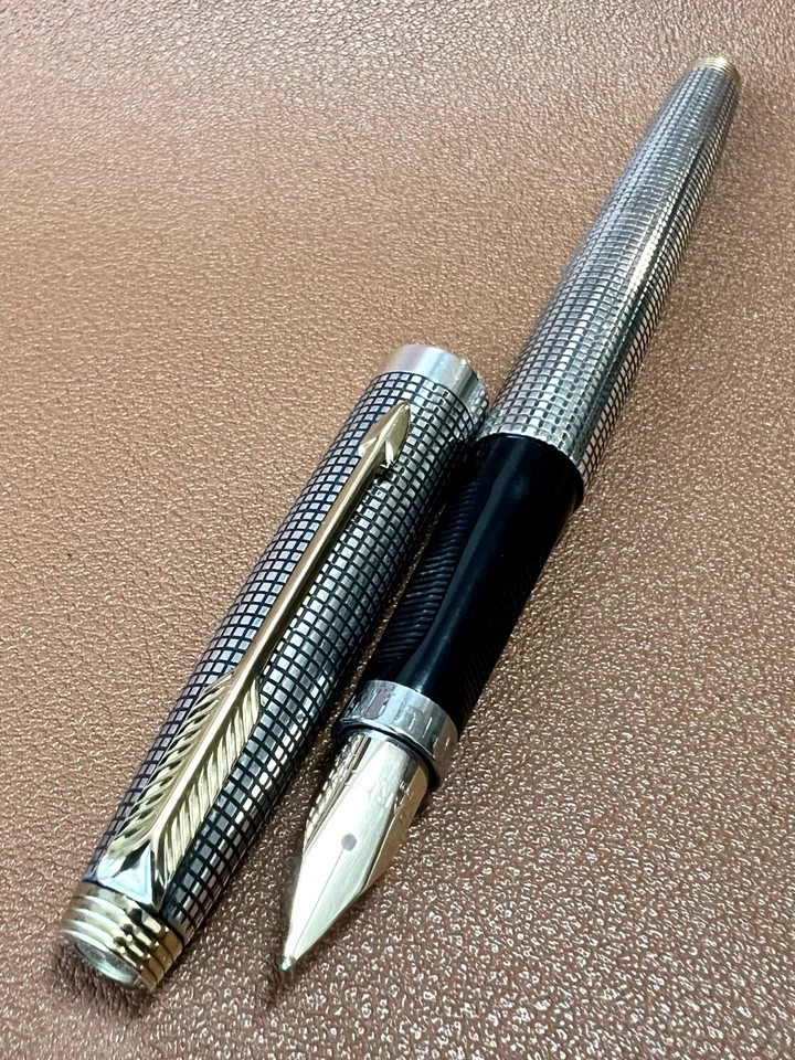 Pluma Estilográfica PARKER 75 Plata Esterlina De Colección Plumín Fino EE. UU. Patrón Cinele Foto 2 de 4