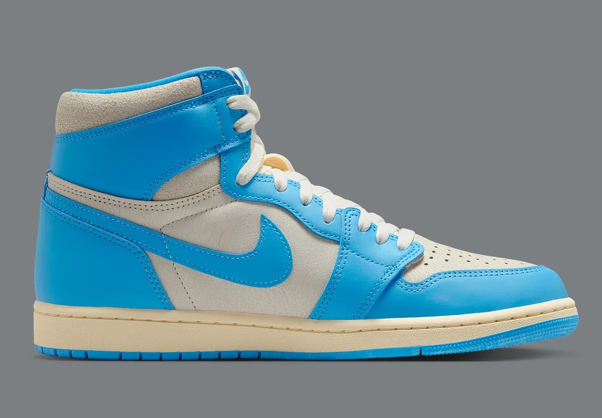 シューズ(男性用) AIR JORDAN1 UNC Reimajined Size 7 - Air Jordan 1 Retro OG High UNC Reimagined for sale