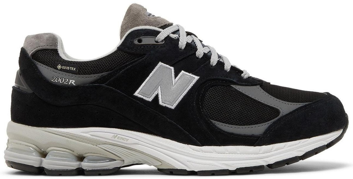 BEAMS×New Balance 2002R New Balance 2002R GORE-TEX BEAMS Exclusive Charcoal for Sale