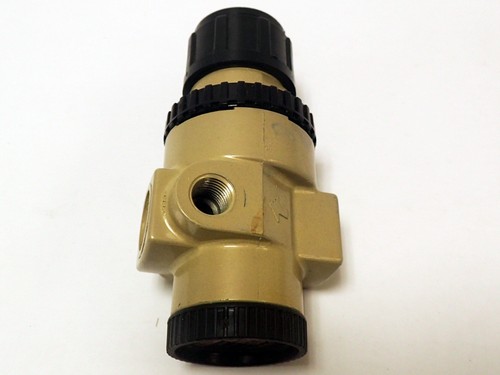 Norgren R11-300-RNMD Druckregler + Manometer, 23.74