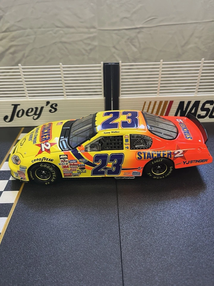 2004 KENNY WALLACE #23 STACKER 2 MONTE CARLO ACTION 1/24TH SCALE 252/288 - Image 3 of 4