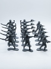 Combat Forces Army Plastic Toy Soilders 3" Lot Of 15