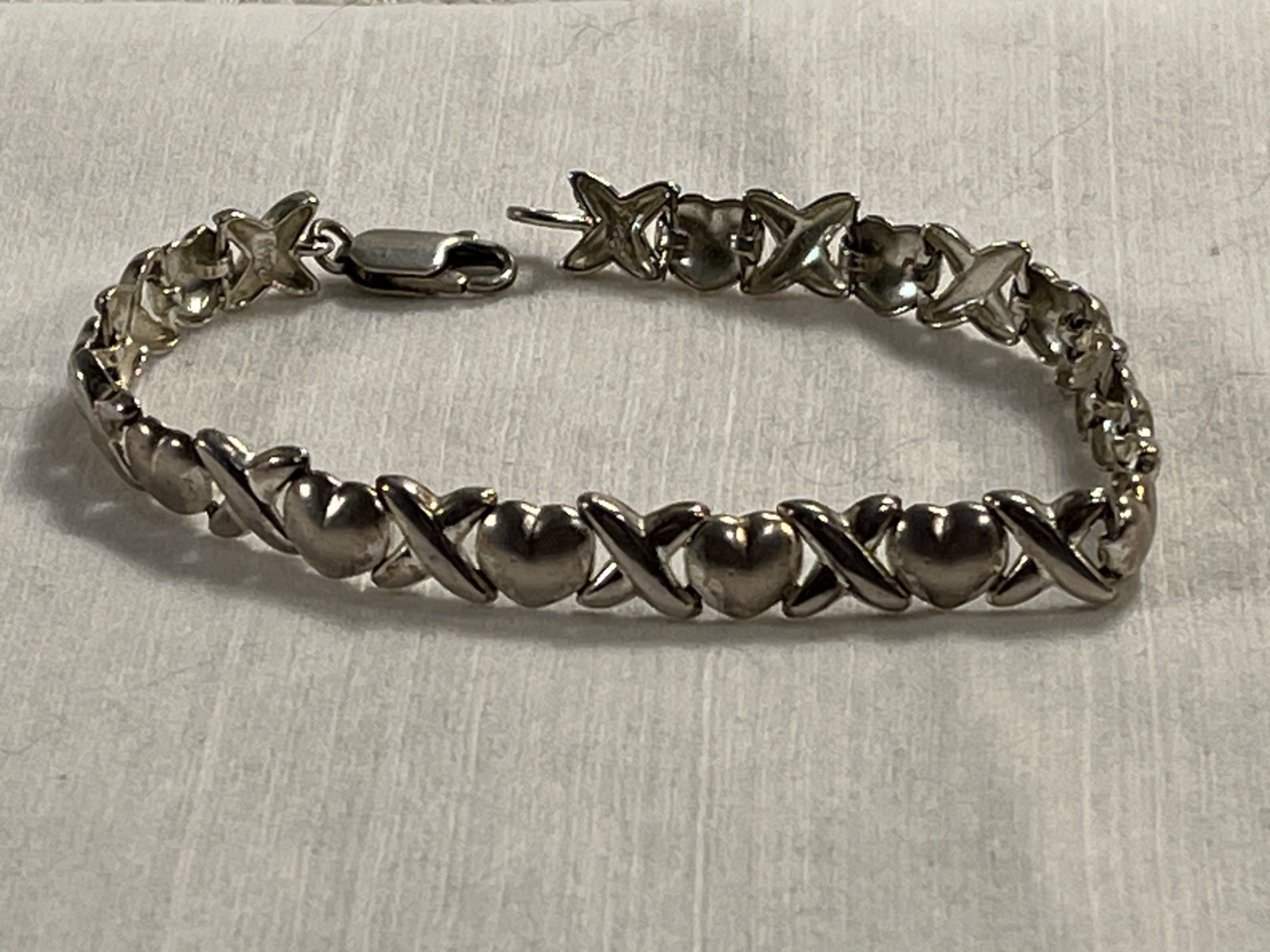 Sterling Silver Bracelet XO Hugs & Kisses 7 Inch 925 Italy -- 2925